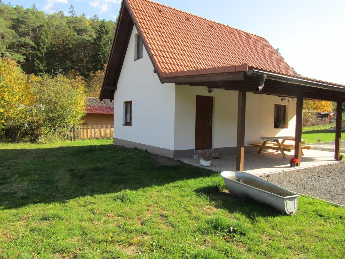 Rekreacni Dum Levandule Jince Exterior photo